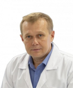 Леухин Евгений Станиславович хирург