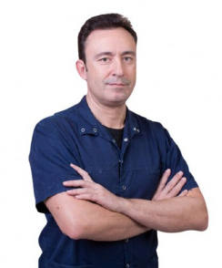 Кириаков Дмитрий Владимирович стоматолог