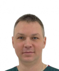 Остапкевич Максим Леонидович стоматолог